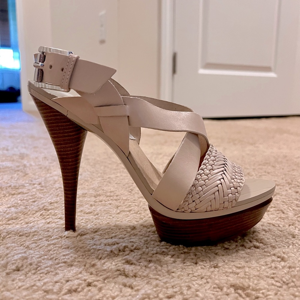 MICHAEL KORS Leather Slingback Platform Sandals Size 9